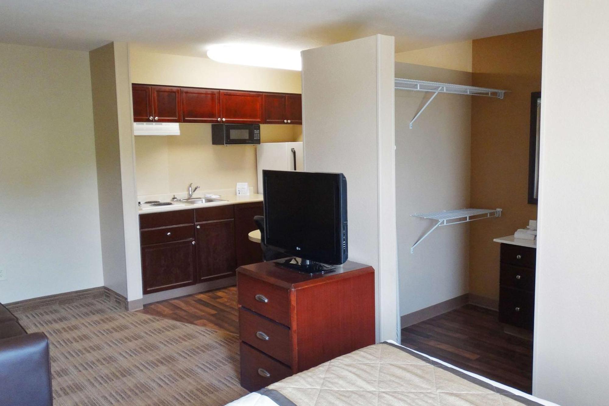 Hotel Extended America - - Deerwood Park 2*